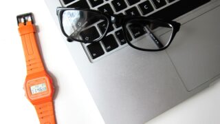 「ストローマン論法」と「スティールマン論法」の違いとは？議論で負けないための思考術