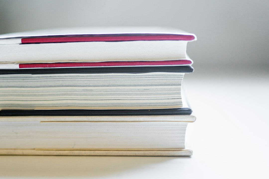 「読書」の言い換え語まとめ｜ビジネス文書で使える表現一覧