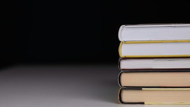 読書の隠語・スラング一覧｜積読から英語圏の略語まで